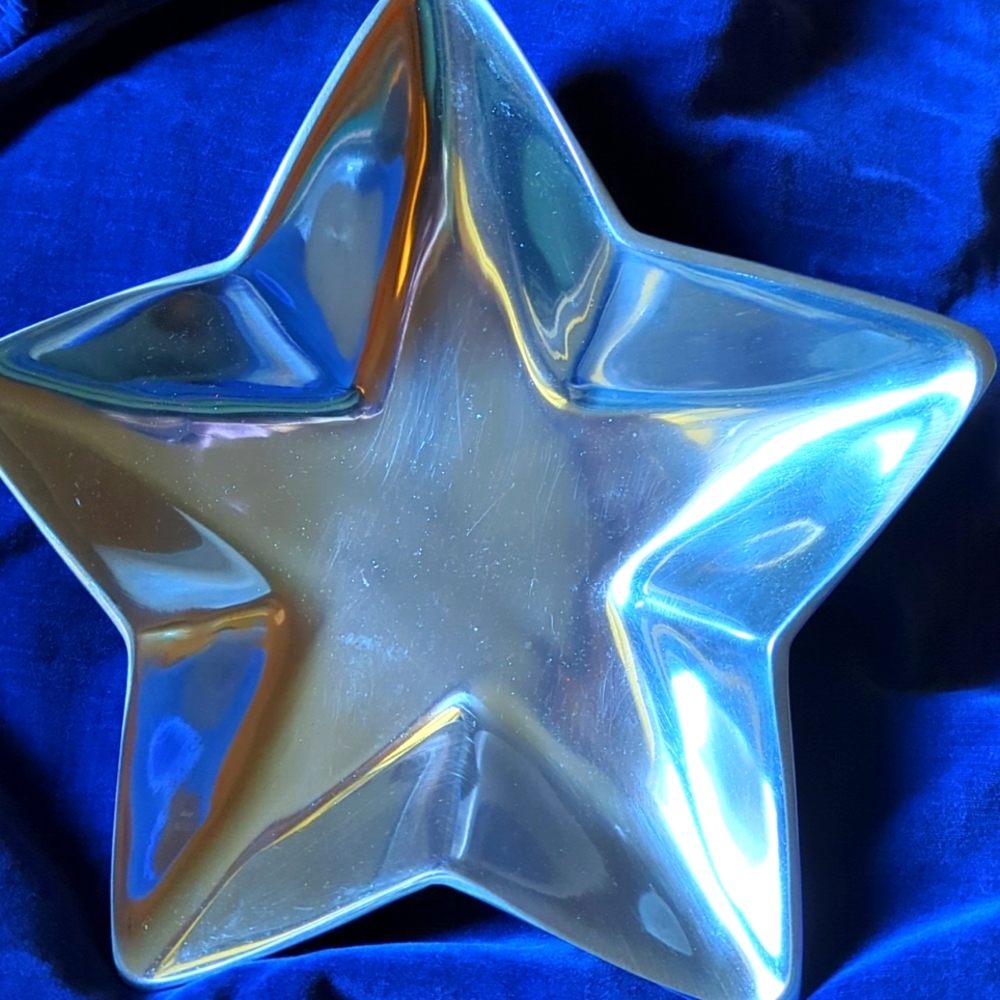 Candy dish